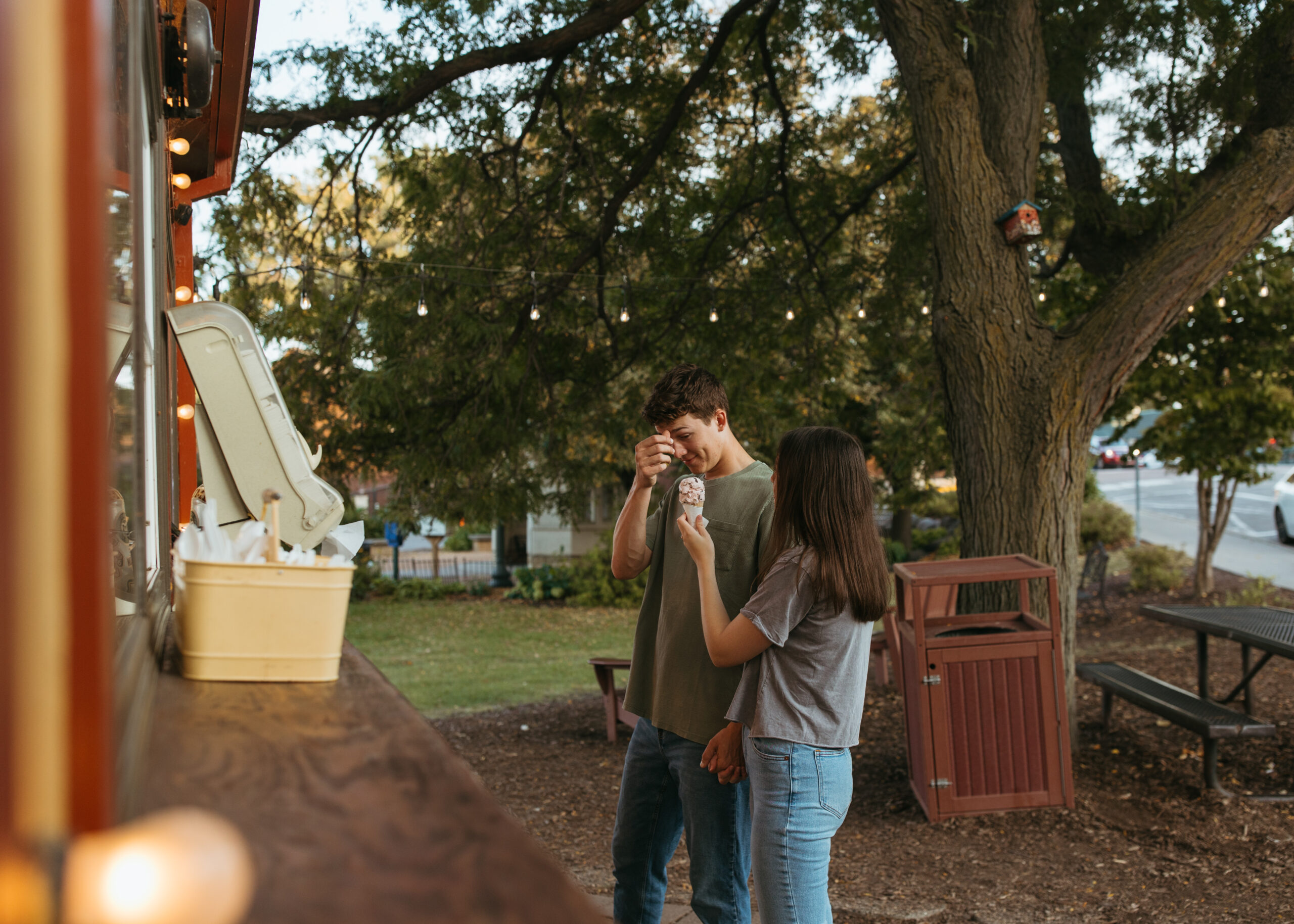 excelsior minnesota engagement session