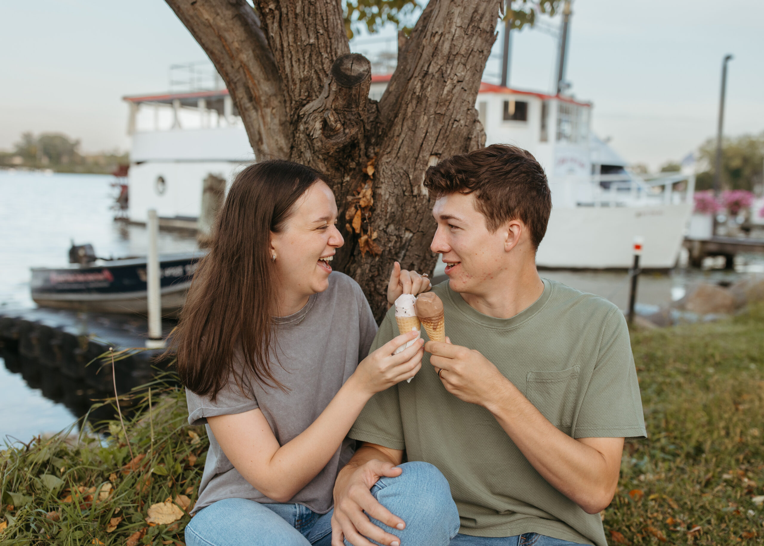 excelsior minnesota engagement session