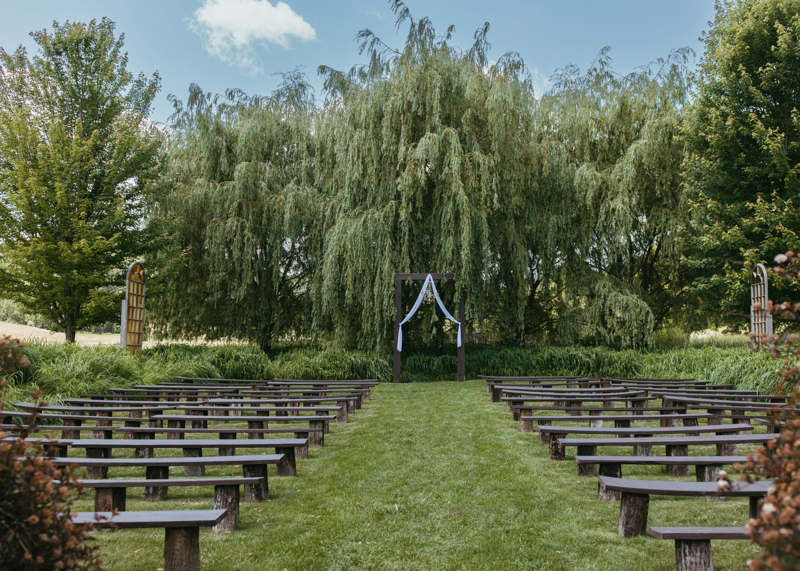 Hidden Meadow and Barn Wisconsin Wedding